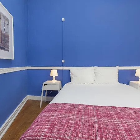 Hostel 5 Sins Chiado Lisbon