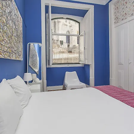 Hostel 5 Sins Chiado Lisbon