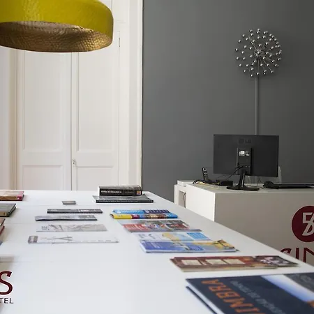 Hostel 5 Sins Chiado *